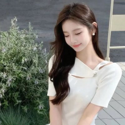 谁说反派不能做男主$穿越成反派，三个女主倒追我